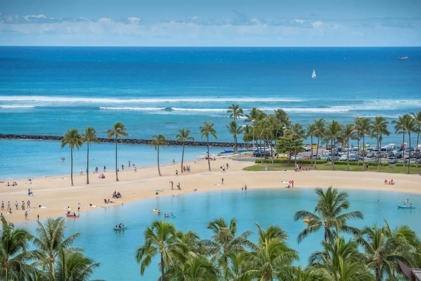 Apartment Ilikai Collection 4- Amazing Views, Beachfront. Honolulu